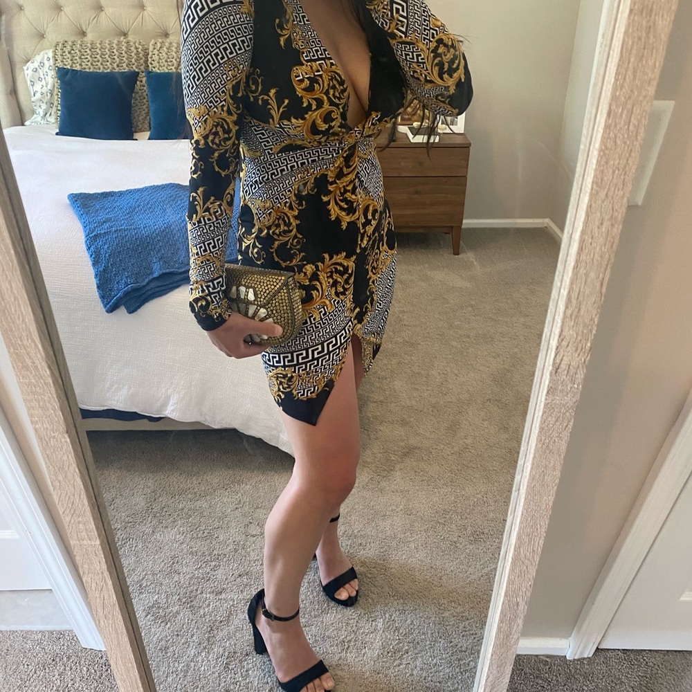 Dress - Picture 2 of 8